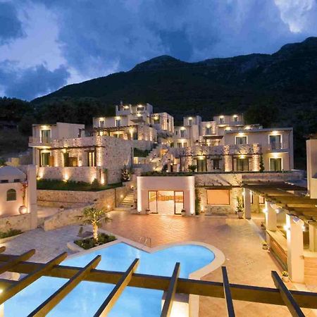 Hotel Tesoro Nikiana Exterior photo